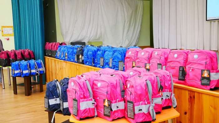 1000 шкільних рюкзаків передали дітям на Вінниччині