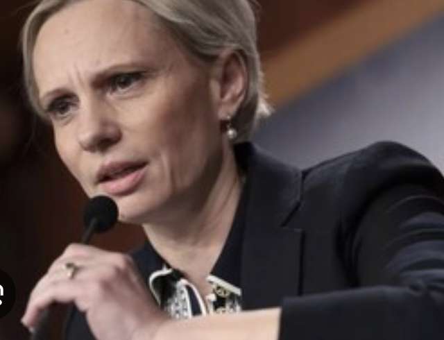 Чому конгресменка-українка проти допомоги Україні?