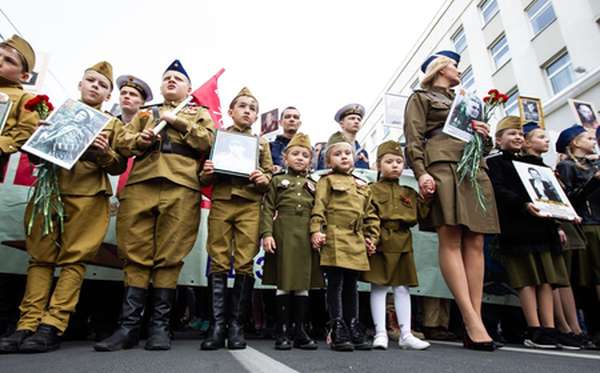 Окупанти скасували парад у Криму