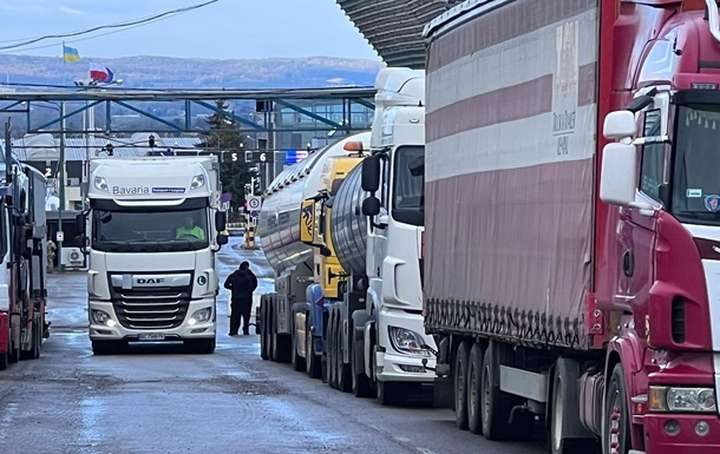 Розблокування кордону принесло до держбюджету 2,5 млрд за тиждень