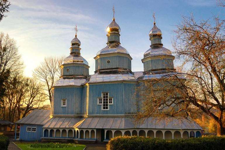 В Україні продовжують діяти більше восьми тисяч церков УПЦ МП