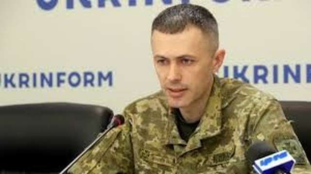 Щодня відмовляють у виїзді за кордон майже півтори сотні осіб