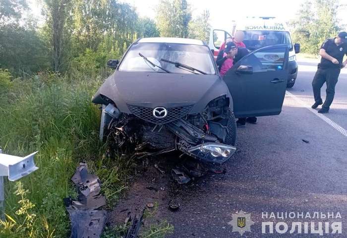 Немовля та 13-річна дівчинка постраждали у ДТП на Вінниччині