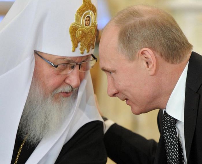 Більшість українців вважають, що українська влада має повністю заборонити діяльність Української Православної Церкви (МП) — опитування Київського міжнародного інституту соціології