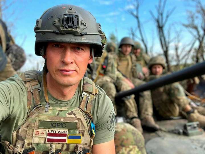 За Україну воює латвійський депутат