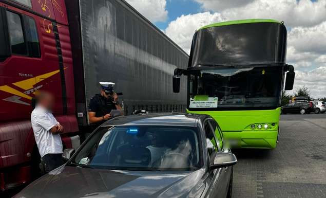 У Польщі поліцейські спіймали українського водія автобуса п’яним за кермом