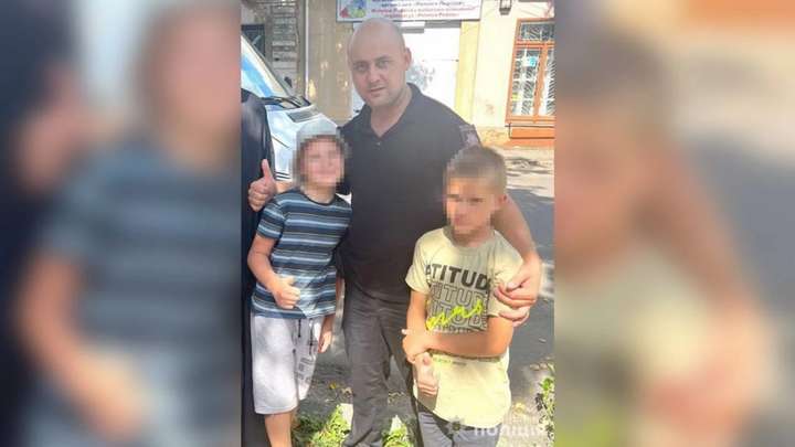 На Вінниччині поліцейський врятував двох дітей, які тонули