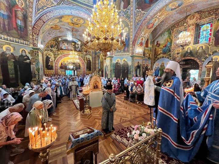 Чому в Почаївській лаврі не помолились за мир та перемогу України?