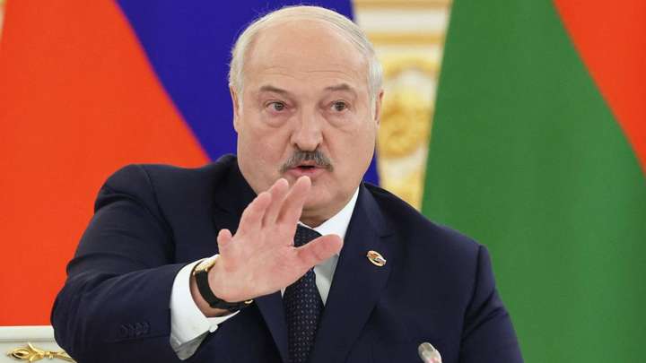 Лукашенко несподівано привітав українців з Днем Незалежності