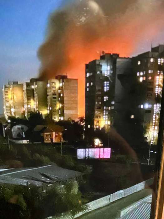 Влучили в багатоповерхівку у Харкові