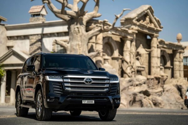 4 преміальних позашляховики Land Cruiser по 4 млн купує управління держохорони