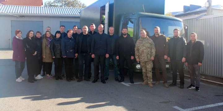 СТО на колесах для ЗСУ передали вінницькі прокурори