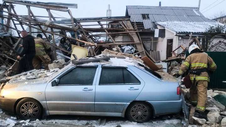 У Бару вибухнув газовий балон у господарчій будівлі