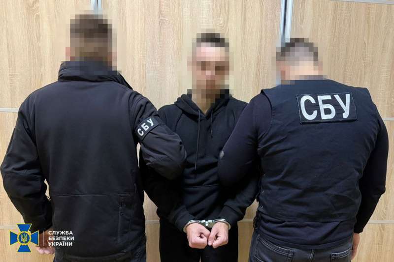 Затримали агентів рф, які збиралися підірвати наряд поліцейських