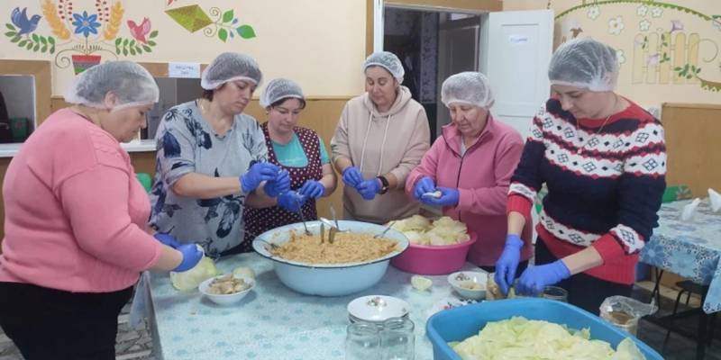 У громаді на Вінниччині приготували 7000 консервів для захисників