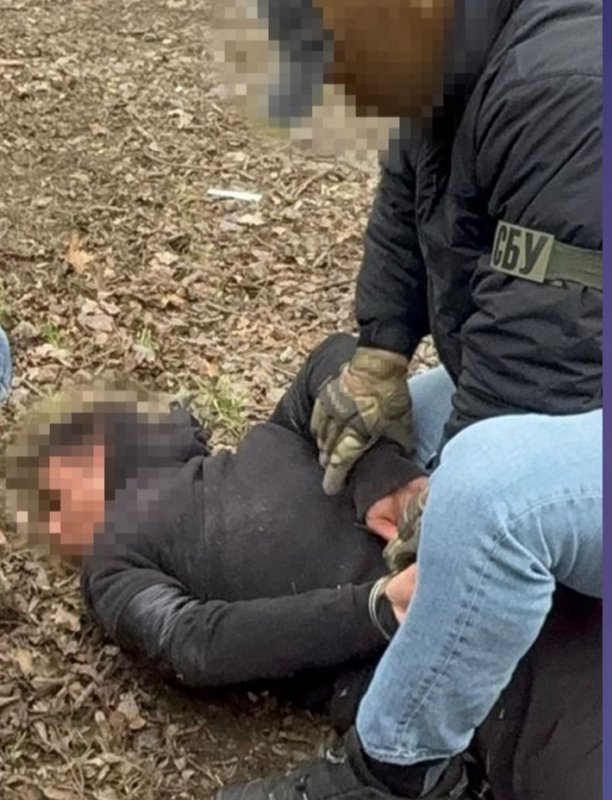 російський агент завербував неповнолітнього, щоб разом шпигувати в Україні