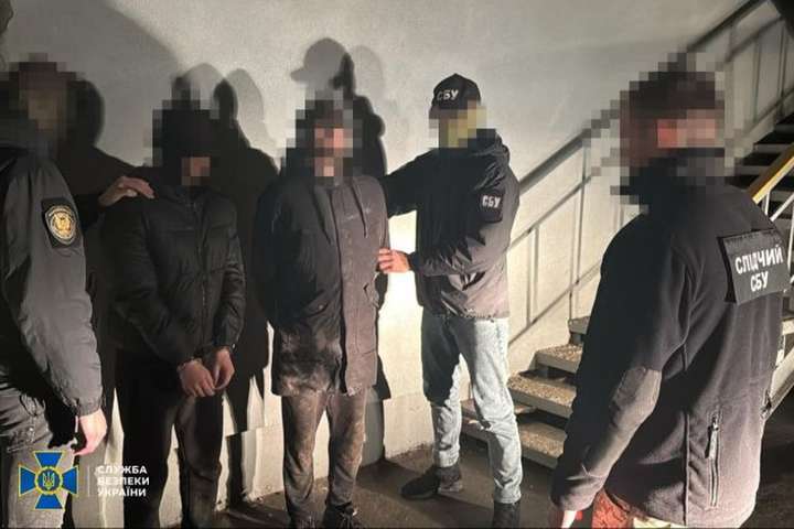 Підірвали колію під час руху військового ешелону: СБУ затримала диверсантів