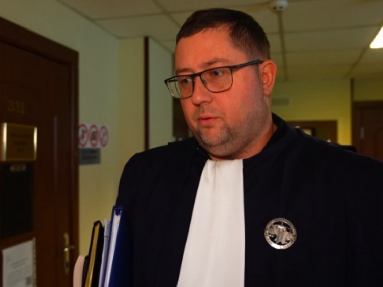 Суддя Верховного суду живе у маєтку за мільйон доларів з лісом і озером – Bihus.інфо