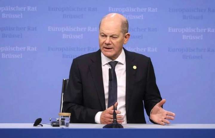 Шольц наполягає на участі Європи в переговорах