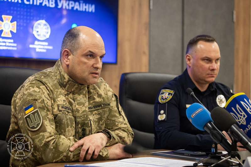 СБУ та Нацполіція встановили 497 осіб, які вчиняли підпали авто та готували вибухи біля ТЦК