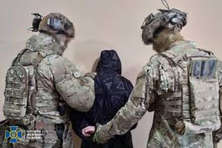 Підірвали курʼєра біля ТЦК у Кам’янці-Подільському 17-річний хлопець та наркоман на замовлення фсб – їх затримали СБУ та Нацполіція