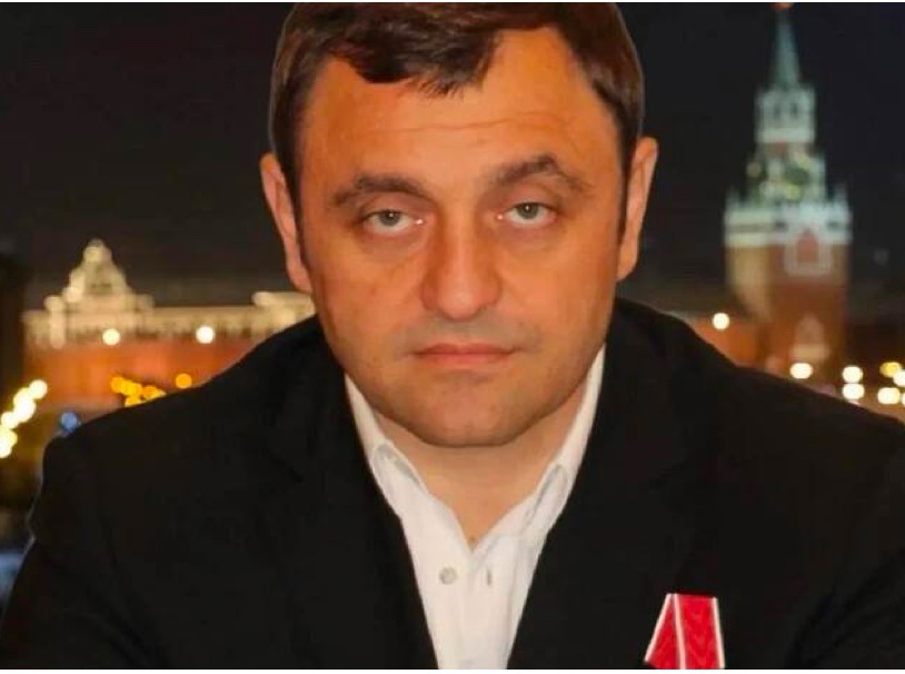 В московському елітному ЖК “Алые паруса” гранатою підірвали президента Федерації боксу «днр» (відео)