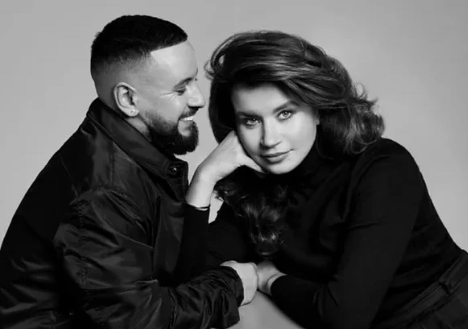 “Дружина народжувала в бомбосховищі”: Монатік розказав про появу на світ третього сина і як обрав йому ім’я