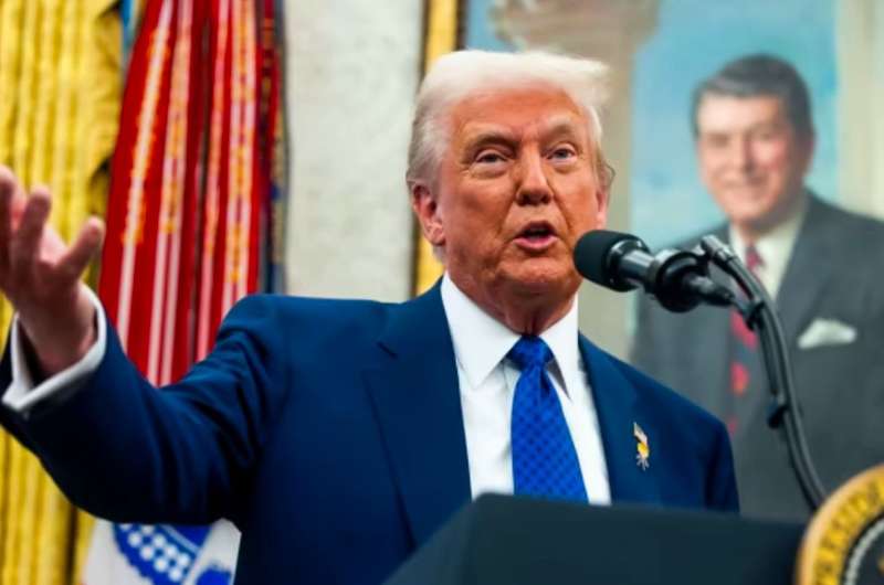 Трамп сподівається, що війна в Україні закінчиться “за лічені тижні”