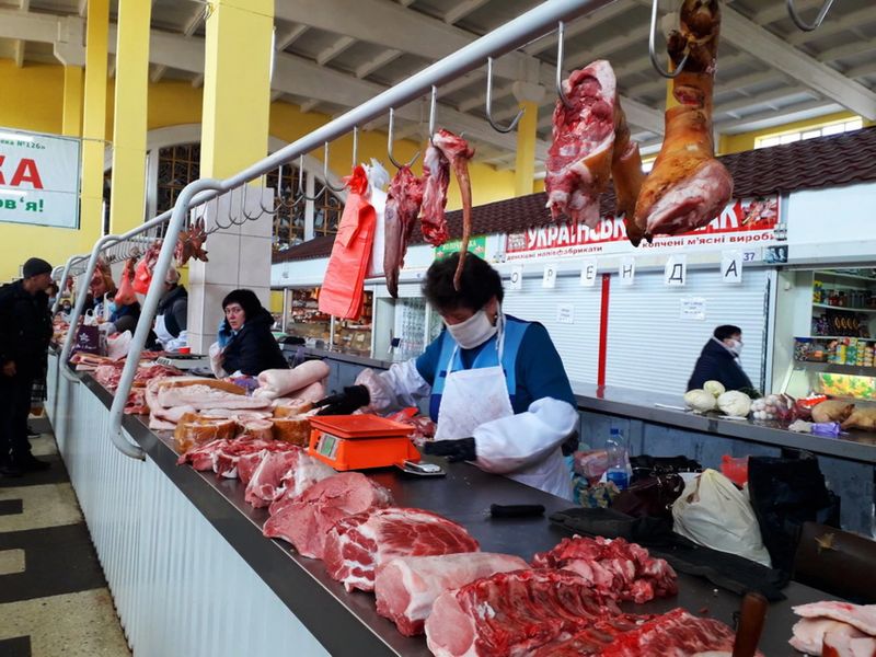 Через поширення АЧС на Вінниччині перевіряють продовольчі базари