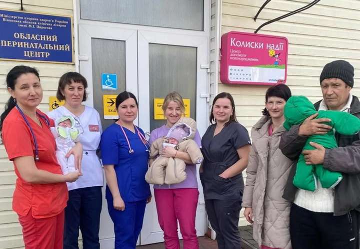 Вінницькі медики виходили недоношену трійню
