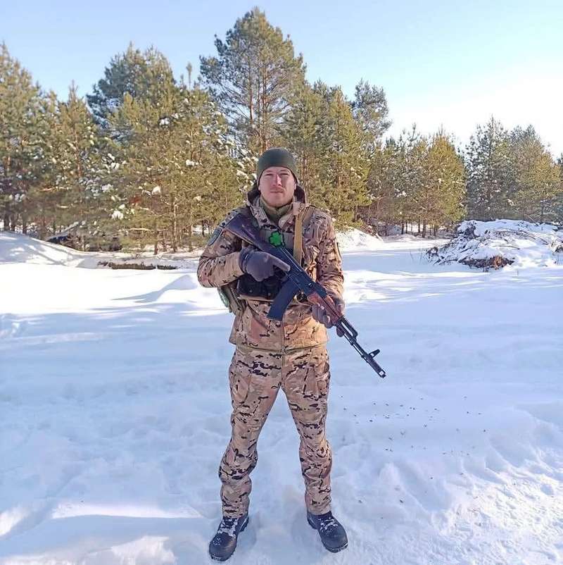 Рідним загиблого Героя з Вінниччини передали його посмертні нагороди