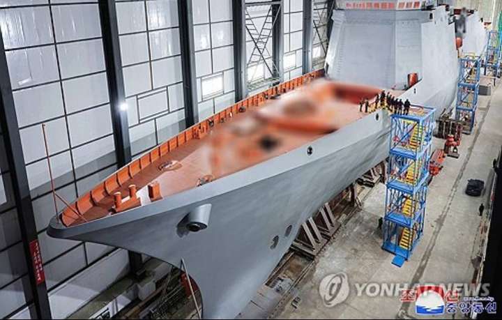 КНДР будує новий атомний підводний човен