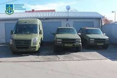 Вінницька обласна прокуратура передала автівки ЗСУ