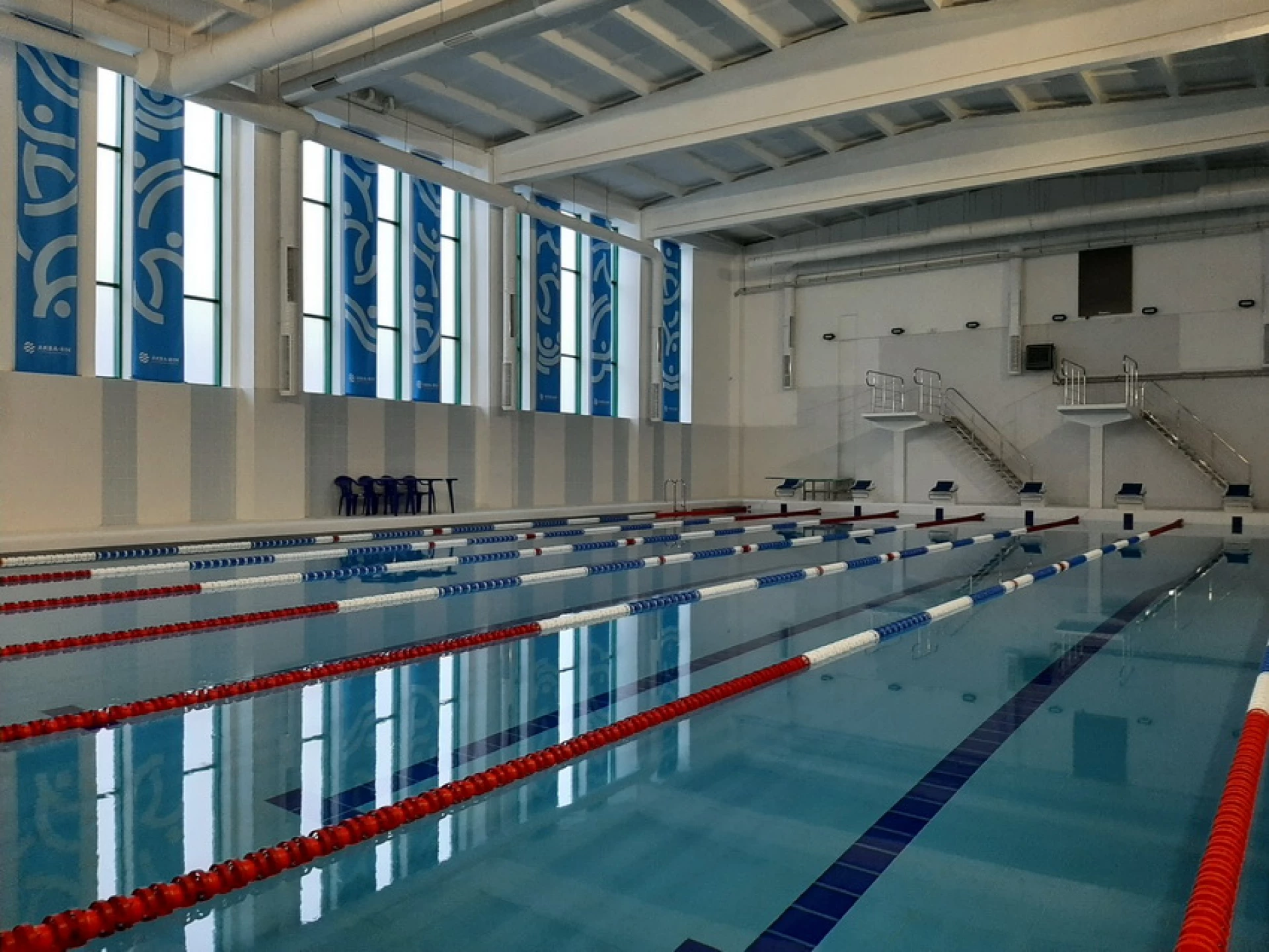 Діти загиблих захисників можуть безкоштовно відвідувати басейн у Вінниці