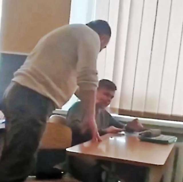 Педагог вдарив десятикласника, який зривав урок