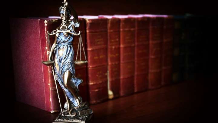 Збирав кошти на сайті знайомств