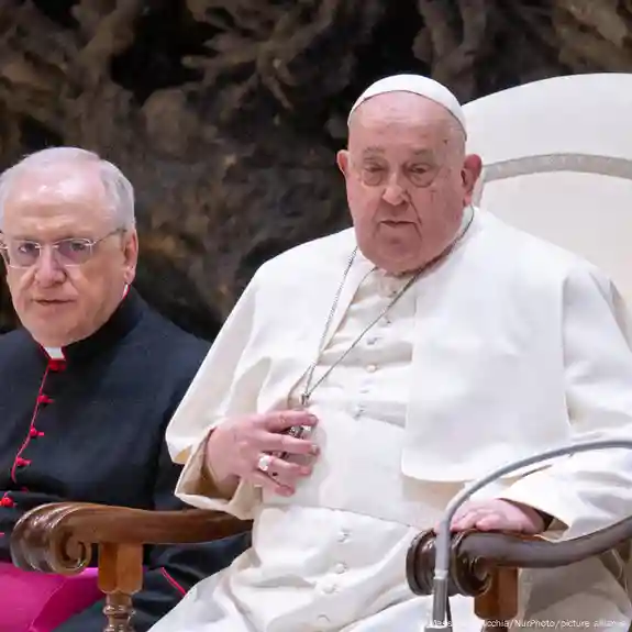 Ватикан проведе Великодні богослужіння без Папи