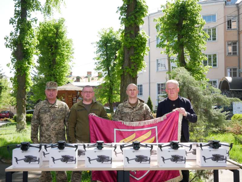 Вінницька ОВА передала ЗСУ квадрокоптерів на понад один млн грн