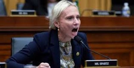 У МЗС відповіли Спартц, яка пропонувала українцям змиритись з втратою територій