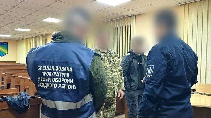 За затриманого проректора військової академії на Хмельниччині внесли 450 тис застави