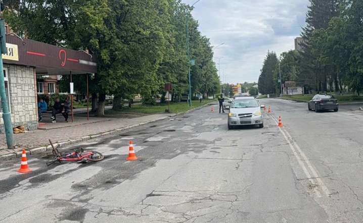 У Хмільну ДТП із 11-річним велосипедистом