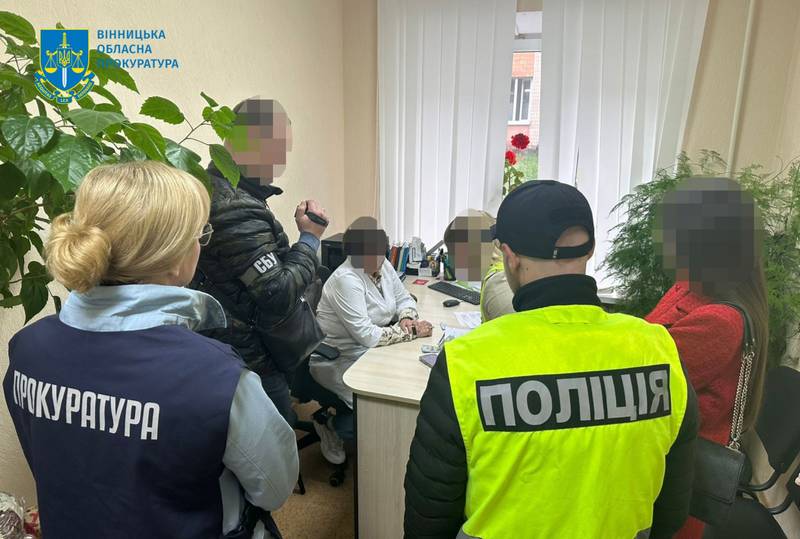 На Вінниччині затримали 3-х лікарів за схему з інвалідністю