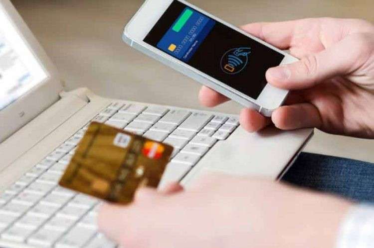 Псевдоадвокатка видурила в пенсіонерки 235 тисяч гривень