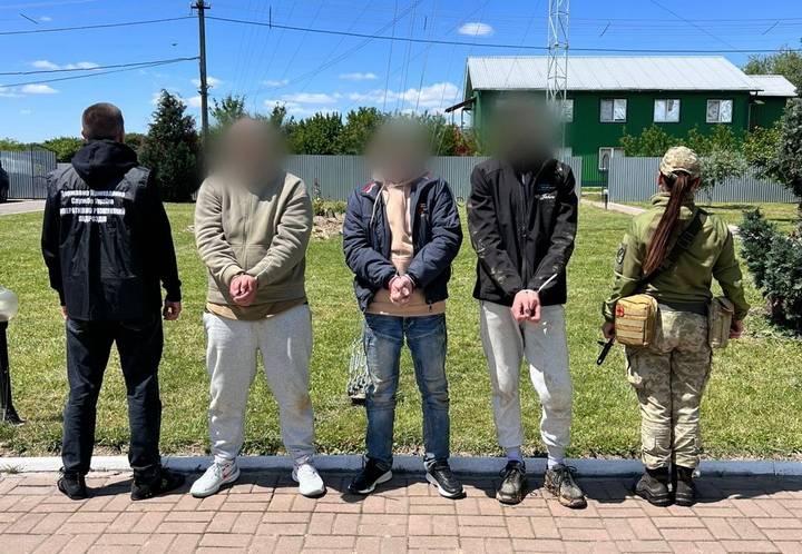 На кордоні у Закарпатті затримали 4 групи чоловіків