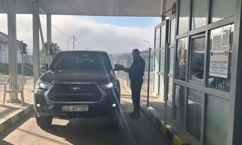 На кордоні в Румунії затримали жінку на краденому авто за 50 000 євро