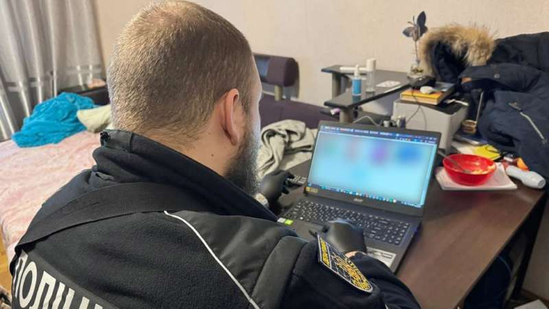 Розповсюджував дитяче порно