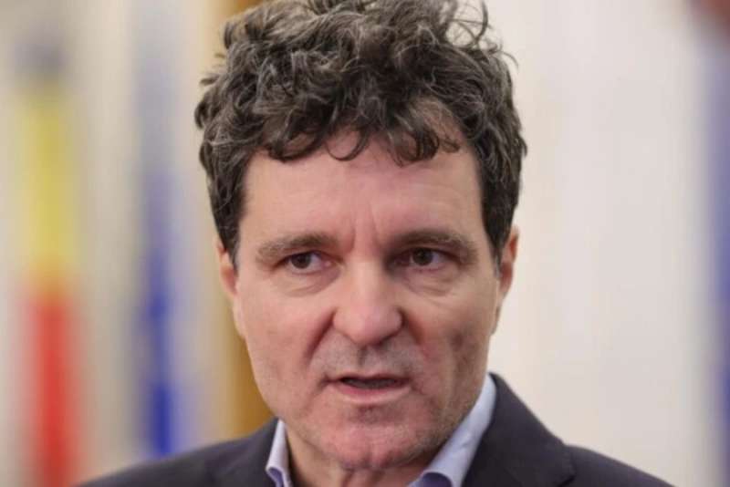 Новообраному президенту Румунії погрожують вбивством