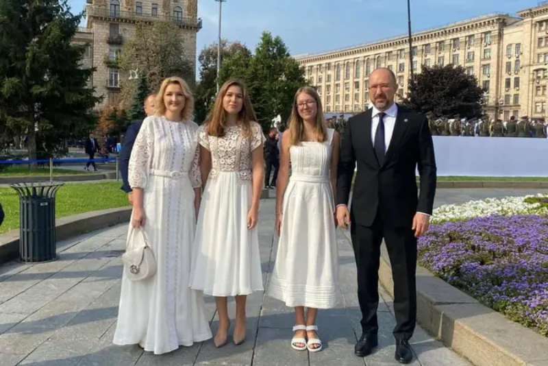 Скандал з незадекларованим Range Rover “дружини Шмигаля”