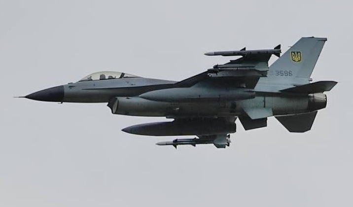 Вночі Україна втратила F-16, льотчик катапультувався