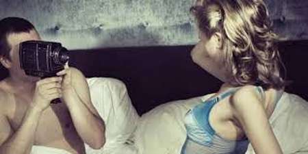 Чоловік знімав секс з дружиною на відео